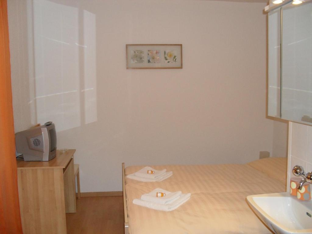 Hotel Edelweiss Flurlingen Phòng bức ảnh